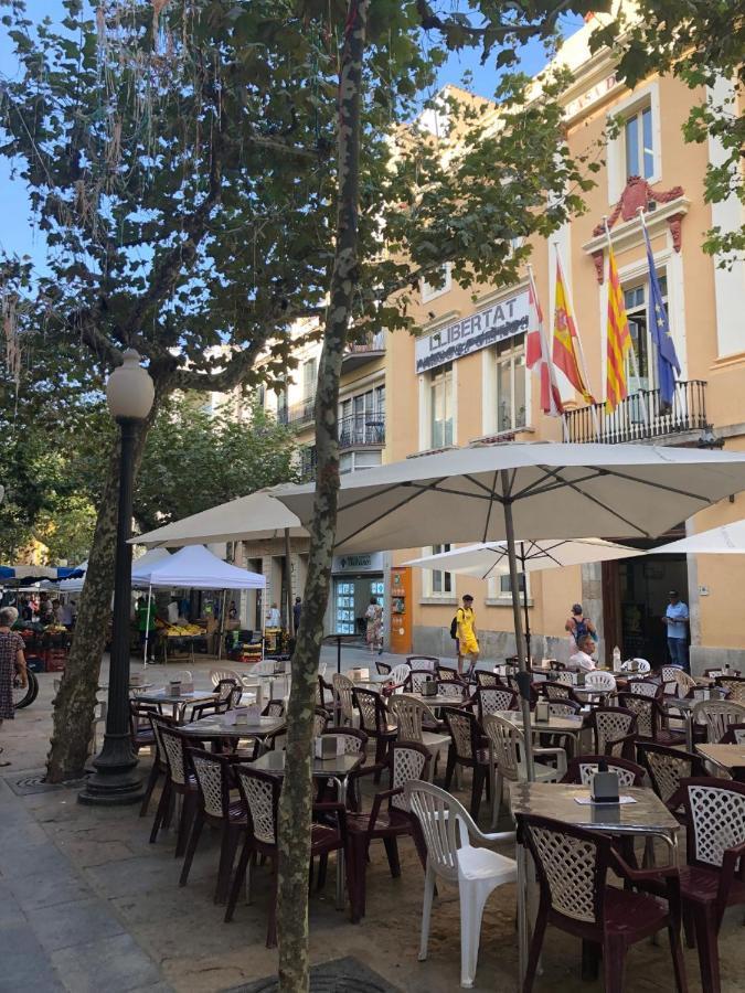 2 Bedroom Large Modern Apartment In Blanes Old Town 50M From The Beach! المظهر الخارجي الصورة