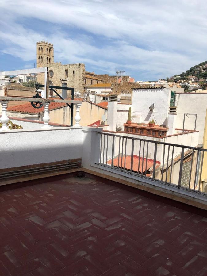2 Bedroom Large Modern Apartment In Blanes Old Town 50M From The Beach! المظهر الخارجي الصورة