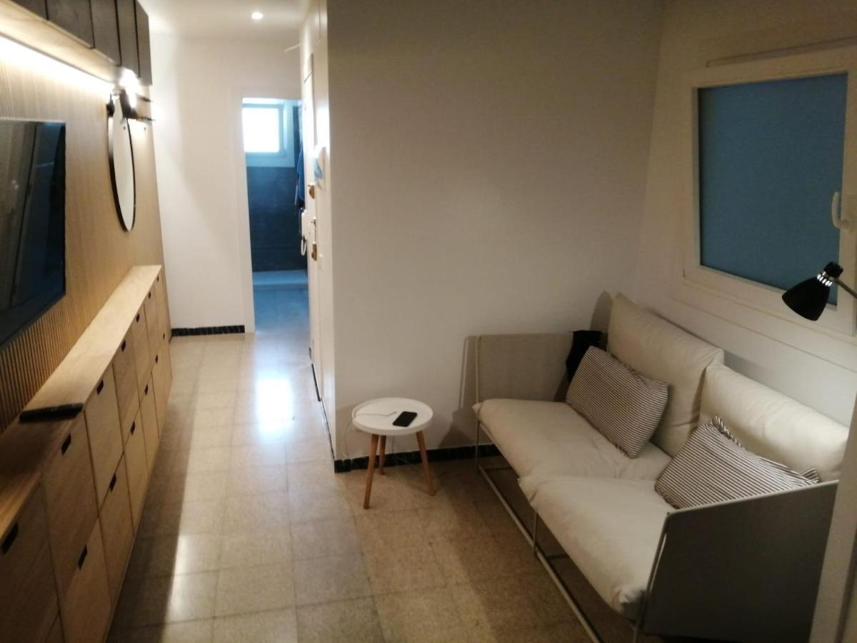 2 Bedroom Large Modern Apartment In Blanes Old Town 50M From The Beach! المظهر الخارجي الصورة